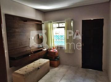Casa · 122m² · 2 Quartos · 4 Vagas · CASA PARA RENDA À VENDA NA VILA SABRINA