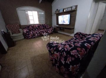 Casa · 150m² · 3 Quartos · 3 Vagas · Rua 36 | Casa com 3 quartos, sendo 1 suíte - 3 vagas de garagem - aceita financiamento - Setor Centr