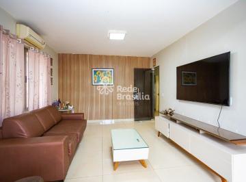 Casa · 300m² · 3 Quartos · 7 Vagas · Colônia Agrícola Águas Claras | Casa térrea com 3 quartos - sendo 2 suítes - área gourmet - 7 vagas 