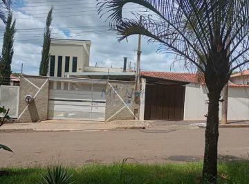 Casa · 250m² · 3 Quartos · 2 Vagas · Casa com 3 quartos, Jardim Limoeiro, Pirassununga - R$ 139 mil, Cod: 10133096