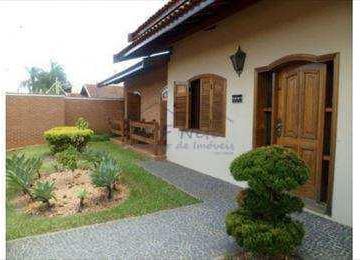 55400-SEM_NOME · Casa com 4 dorms, Cidade Jardim, Pirassununga - R$ 1.6 mi, Cod: 55400