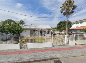 697904_iOnG3w28uIqQ4ZnI7Kr5_697904683e06601b010.jpg · Terreno de 825m² com 2 casas no Balneário - Ideal para investimento!