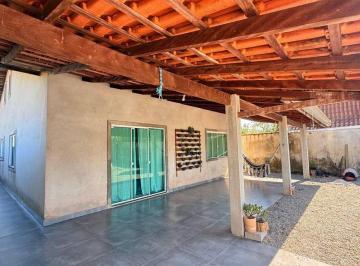 Casa · 120m² · 3 Quartos · 5 Vagas · Casa com amplo espaço de terreno localizada no Balneário Saí Mirim  em Itapoá/SC!