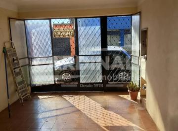 Casa · 106m² · 3 Quartos · 1 Vaga · Sobrado no centro ao lado escola e comércio.