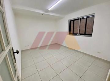 Casa · 264m² · 13 Quartos · 4 Vagas · Vende ou aluga-se sobrado 13 dormitórios, 03 banheiros e quatro vagas de garagem,