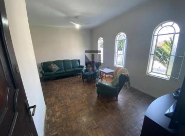Casa · 250m² · 3 Quartos · 2 Vagas · Casa/Padrão - Residencial - No bairro Jardim das Indústrias