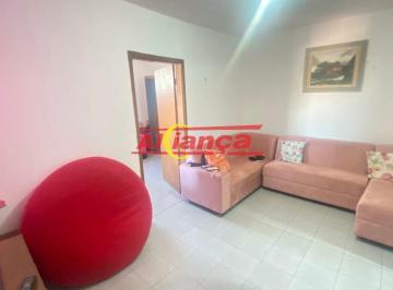 Casa · 234m² · 5 Quartos · Excelente Oportunidade de Investimento em Guarulhos  Casa Térrea com 3 Residências para Renda!