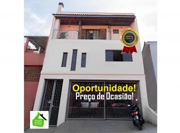 Casa de 3 quartos, São Paulo · 3 Dormitórios + Suíte + Closet + Banheira Hidro + Varanda + Lareira + 2 Vagas,