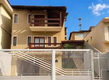 Casa · 230m² · 4 Quartos · 6 Vagas · Sobrado em Granja Viana, Cotia/SP de 230m² 4 quartos à venda por R$ 945.000,00