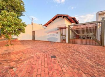 Casa · 260m² · 3 Quartos · 5 Vagas · Casa à venda - em Monte Castelo