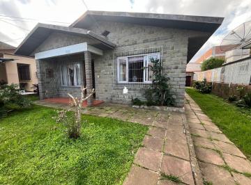Casa · 120m² · 5 Quartos · 3 Vagas · Casa à venda no bairro São José - Caxias do Sul/RS