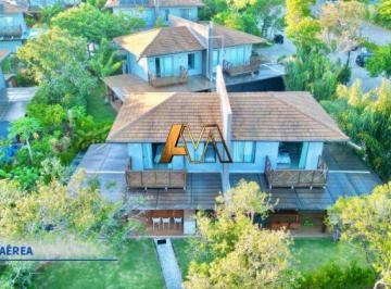 Casa · 300m² · 3 Quartos · 2 Vagas · Casa à venda no bairro Praia do Forte - Mata de São João/BA