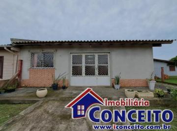 Casa de 3 quartos, Imbé · C302 - Ótimo imóvel com anexo a 300 metro do mar em Mariluz