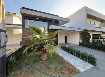 Casa · 135m² · 3 Quartos · Condomínio Golden Park Residence