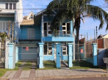 Fachada · Imperdível oportunidade de compra: Casa com 3 quartos, 2 suítes e 319,72m² no Parque Santa Fé, Porto