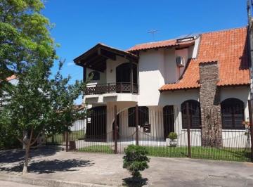 Foto 01 · Imperdível oferta de casa à venda em Porto Alegre-RS, no bairro Jardim Itu: 5 quartos, 1 suíte, 1 sa