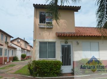 Foto 01 · Casa em Condomínio à Venda em Porto Alegre-RS, Parque Santa Fé: 3 Quartos, 1 Sala, 1 Banheiro, 1 Vag