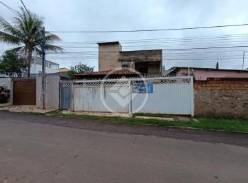 Casa · 242m² · 6 Quartos · 3 Vagas · Oportunidade! Casa de 6 Quartos no Bernardo Sayão - Guara 2