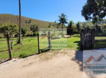 Rural · 54000m² · 2 Quartos · 6 Vagas · 54.000 m² planos, legalizados, 5 Km da BR101