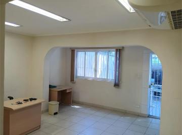 Casa · 220m² · 9 Quartos · 1 Vaga · Sobrado com 9 quartos à venda em Santo Amaro - SP