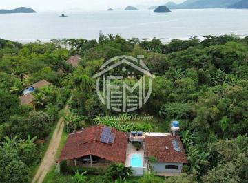 Casa · 250m² · 5 Quartos · 6 Vagas · Casa a venda a 100 metros da Praia do Estaleiro em Ubatuba - SP