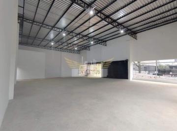 Comercial · 396m² · 10 Vagas · Galpão Comercial de Esquina para Alugar, 396m² - Vila Scarpelli, Santo André/SP.