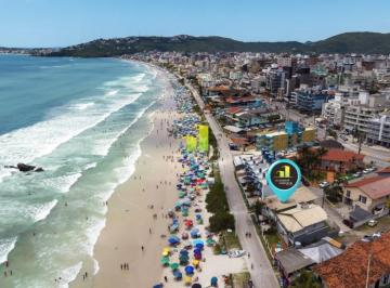 Casa · 4 Quartos · 1 Vaga · Imoveis - em Bombas