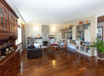 Casa · 314m² · 4 Quartos · 4 Vagas · Casa á Venda no Brooklin com 314m², 4 quartos sendo 2 suítes, 4 vagas.