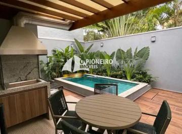 Casa · 130m² · 4 Quartos · 2 Vagas · Casa de condomínio, disponível para venda em Juquehy.