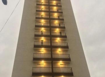 tyl2j802njlhndkxowfkndq2_md · Apartamento condomínio araguaia 46 m², 2 dorm, 1 vaga, com varanda, 11⁰ Andar