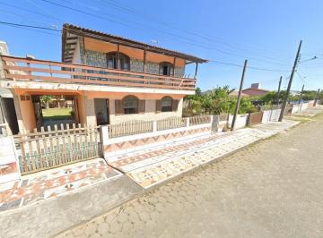 Casa · 141m² · 5 Quartos · 2 Vagas · Excelente Casa com Amplo Terreno na Praia da Pinheira em Palhoça/SC: NÃO FINANCIA!
