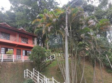 Casa · 98m² · 2 Quartos · 1 Vaga · Casa Geminada em Iucas, Teresópolis/RJ