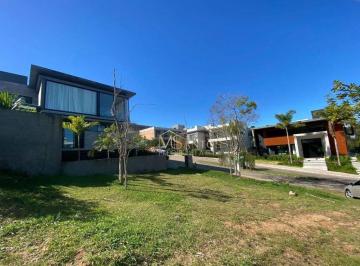 89d50712e05298f3b8b79ff2c936217f3a0dfadc · Terreno à venda, 762 m² por R$ 3.100.000,00 - Cacupé - Florianópolis/SC