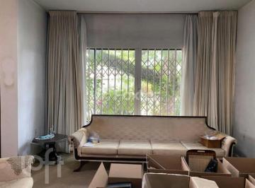 f08381a7 · Casa, 3 dormitórios, 218.96 m², em Centro