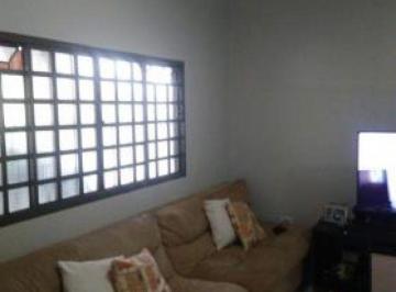 Casa de 3 quartos, São Roque · Casa com 3 Quartos e 2 banheiro à Venda, 135m²-Centro São Roque São Paulo