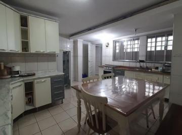 Casa de 3 quartos, São Paulo · Sobrado ao Lado do Metrô Morumbi, 3 dorms, 1 suíte e quintal. 2 vagas - FL22
