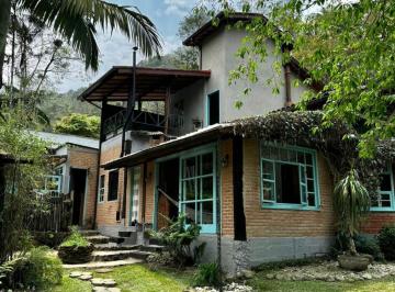 Foto 11 · Casa de alto padrão para venda ou locação: 5 quartos, 3 suítes, 1 sala, 3 banheiros, 242m².