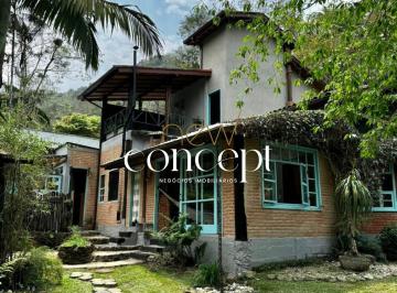 Foto 11 · Casa de alto padrão para venda ou locação: 5 quartos, 3 suítes, 1 sala, 3 banheiros, 242m².