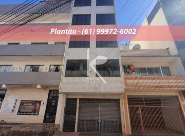 Comercial de 1 quarto, Taguatinga · QS 5 Rua 800B Predio com 4 apartamentos de 1 quarto e 1 loja / 99972-6002