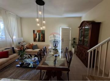 Casa · 179m² · 4 Quartos · 2 Vagas · A sua nova casa é um sonho que se tornou realidade, com 3 dormitórios (1 suíte) mais 1 quarto revers