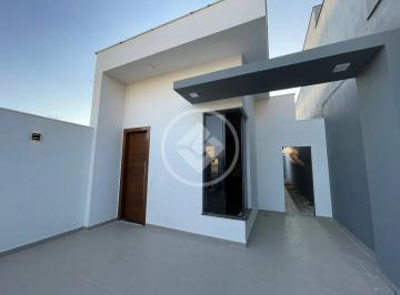 Casa · 69m² · 2 Quartos · 4 Vagas · Casa 02 quartos (01 suíte) - 03 vagas de garagem - excelente localização - Quintal amplo - Bairro Ja