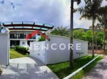 Casa · 474m² · 6 Quartos · 4 Vagas · Casa em  Rua Cambará - Praia das Taquaras - Balneário Camboriú/SC