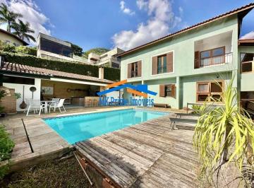 Casa · 359m² · 4 Quartos · 8 Vagas · Fazendinha - 4 dorms / 3 suítes, piscina, gourmet, muita natureza!