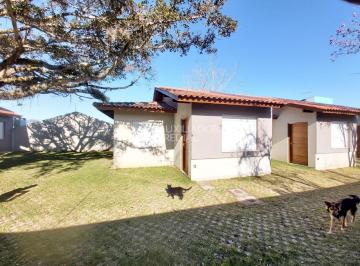 321227_i1uOnbE2O20_3212275f3fe4f6c0650.jpg · Casa térrea com 2 dormitórios no bairro Ponta Grossa