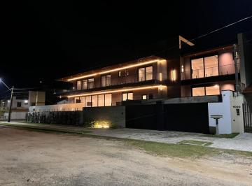 Casa de 5 quartos, Guaratuba · Casa Frente para o Mar Guaratuba