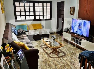 Casa · 177m² · 3 Quartos · 2 Vagas · CASA COM 3 QUARTOS E 2 VAGAS DE GARAGEM À VENDA NO JARDIM BRASIL