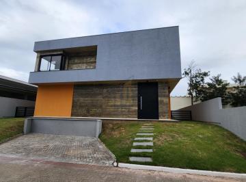 Casa · 250m² · 3 Quartos · 1 Vaga · Casa Alto Padrão em Condomínio
