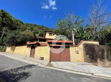 9032bd3c9bbd7c5df7a47c78d0c54ad28ed17773 · Casa 4 quartos santo antonio