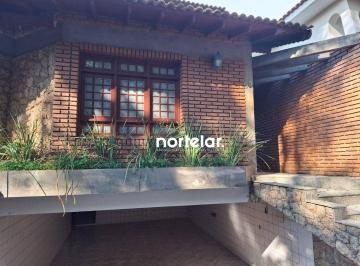 64847b6ef54e71d026fa07285950e9e447acc49e · Lindo sobrado com piscina, City Recando Anastácio