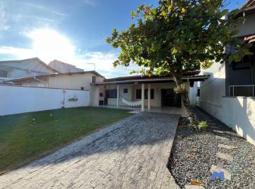Casa · 97m² · 3 Quartos · 2 Vagas · Casa em Enseada, São Francisco do Sul/SC